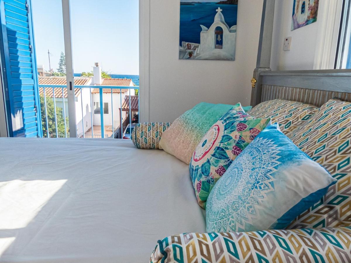 Greek Island Style 2 Bedroom Villa With Pool Next To The Sea 라르나카 외부 사진