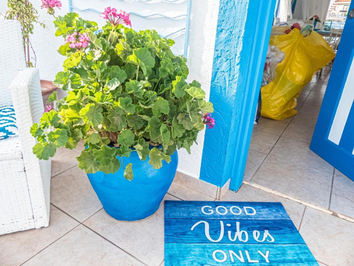 Greek Island Style 2 Bedroom Villa With Pool Next To The Sea 라르나카 외부 사진