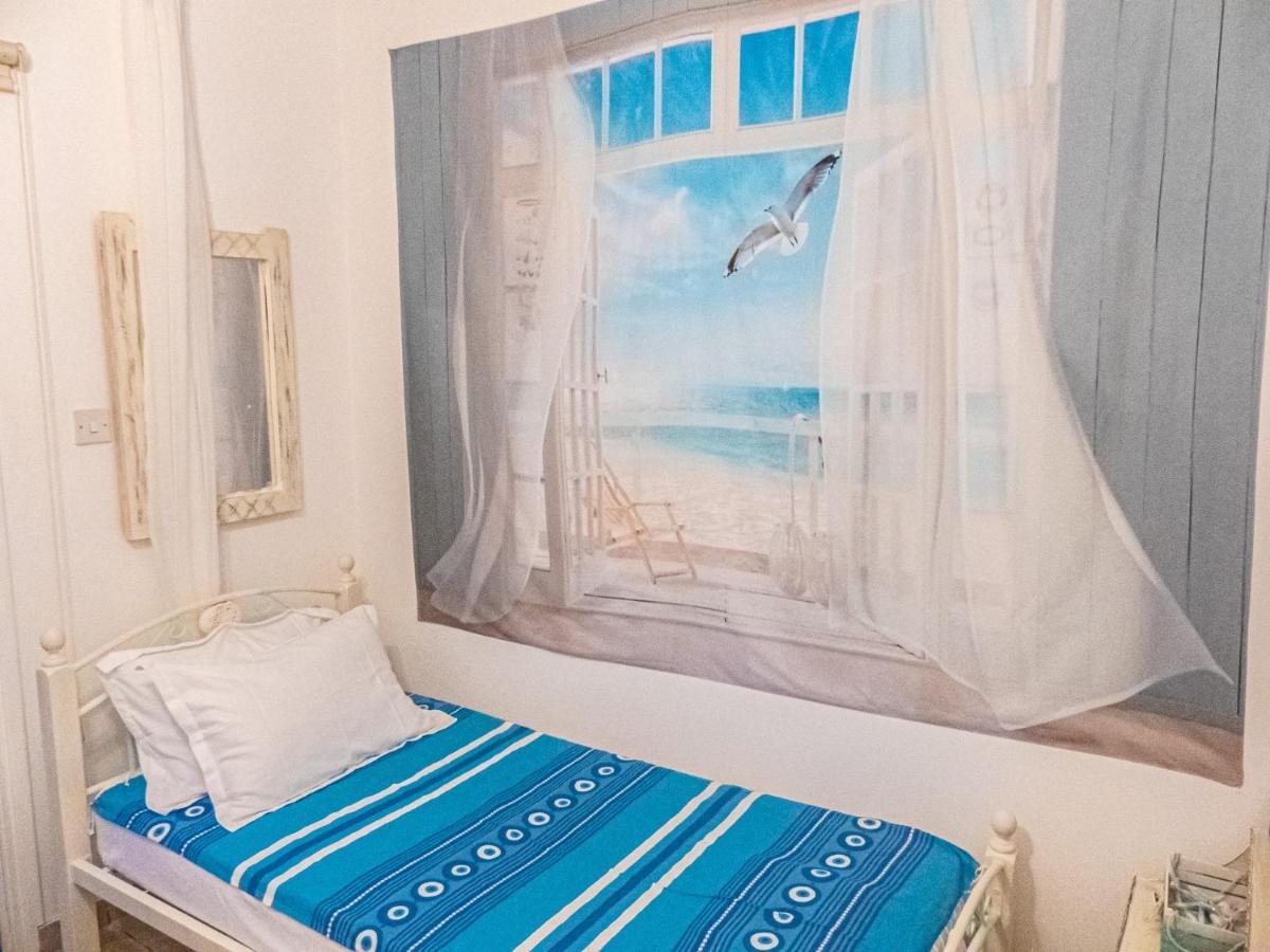 Greek Island Style 2 Bedroom Villa With Pool Next To The Sea 라르나카 외부 사진