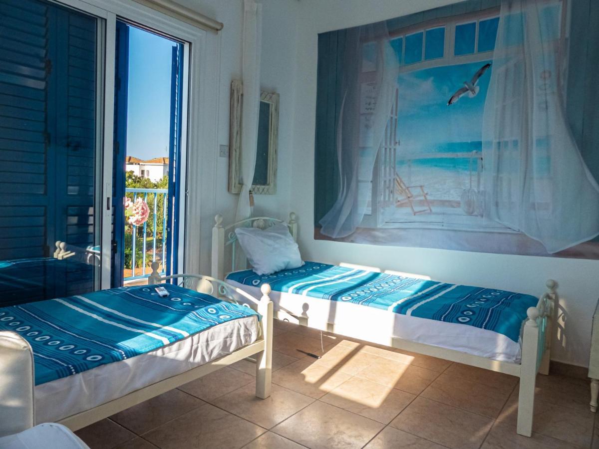 Greek Island Style 2 Bedroom Villa With Pool Next To The Sea 라르나카 외부 사진